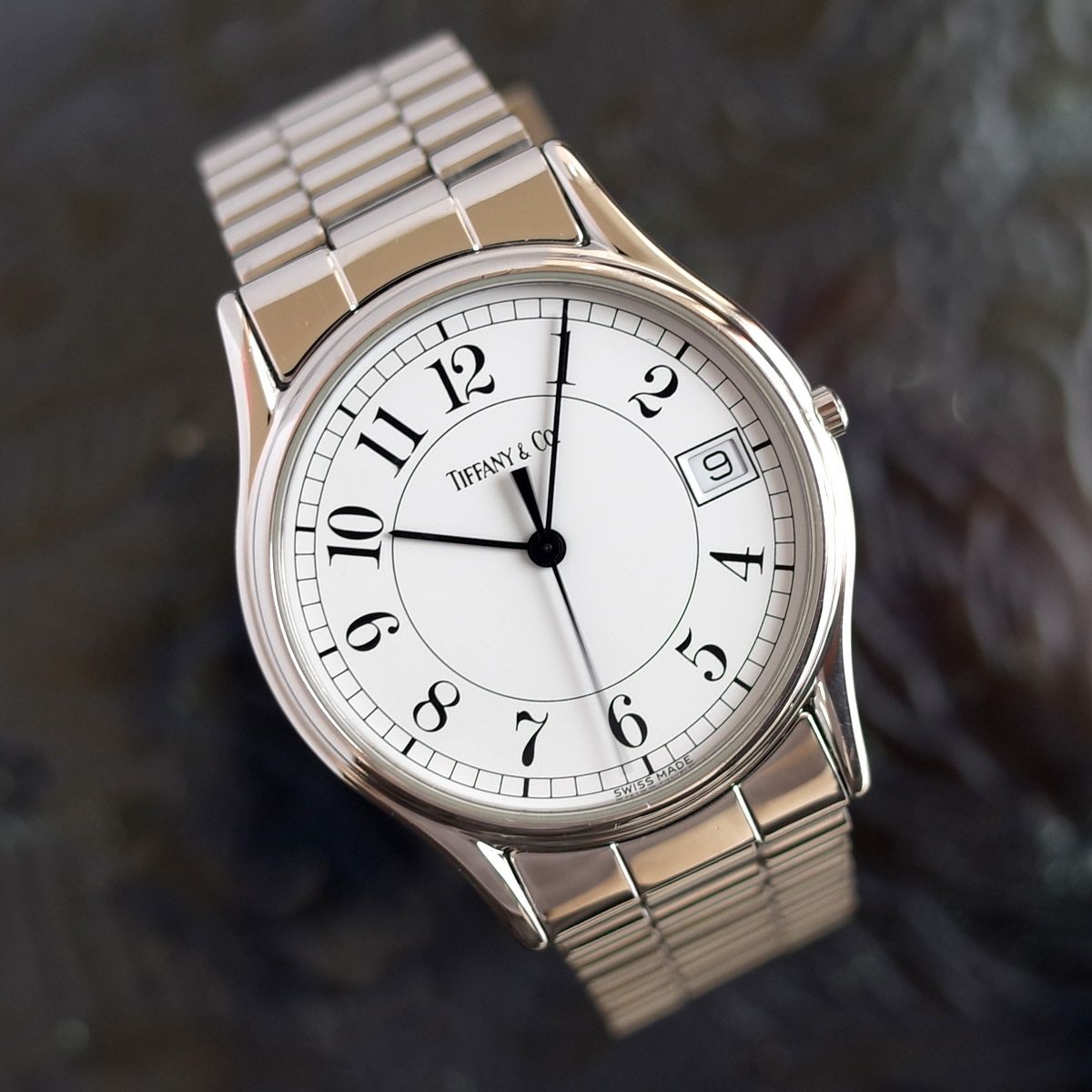 ティファニー クラシック デイト 白文字盤 アラビアインデックス  